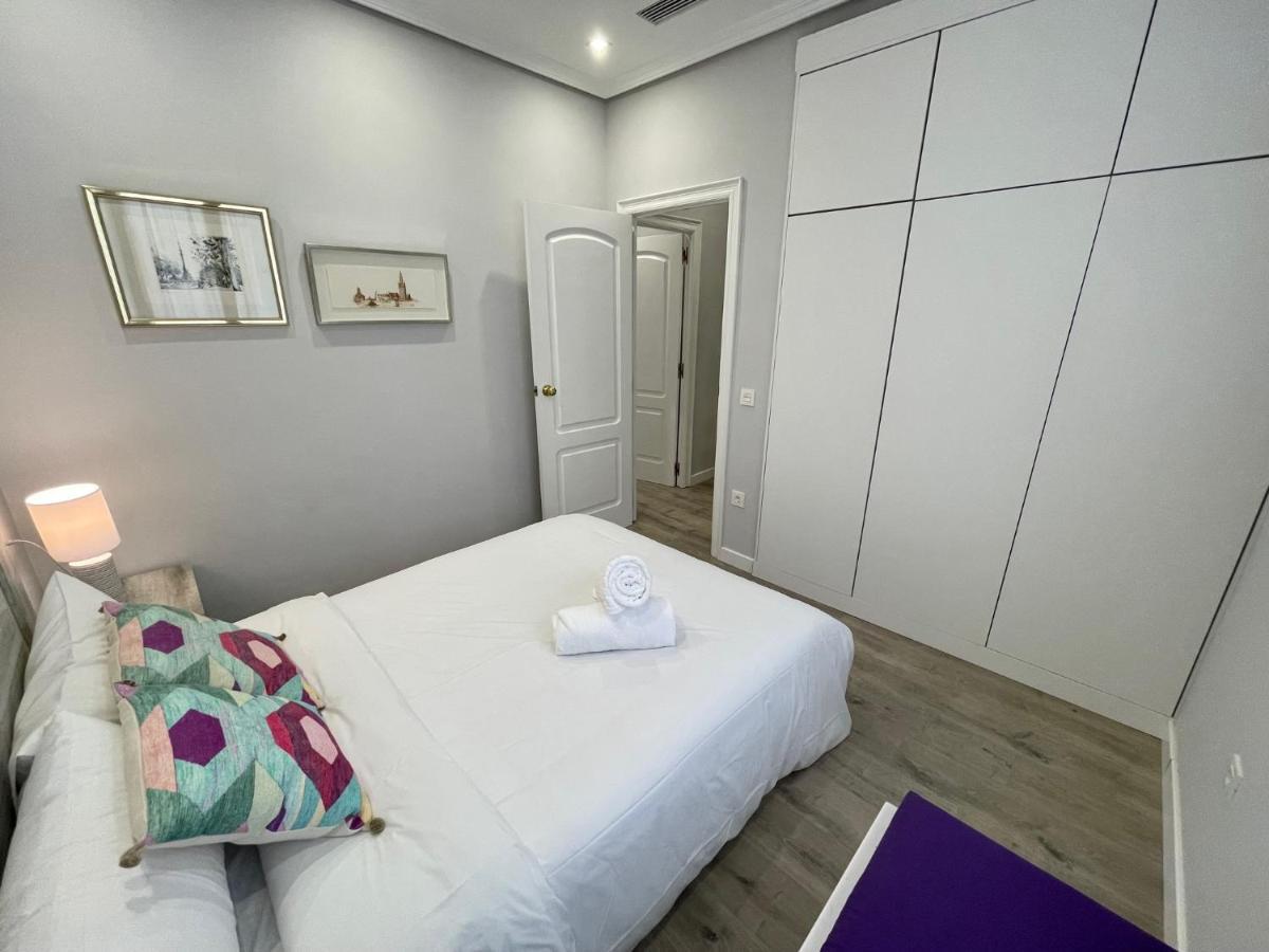 Brocense Centro 2 Habitaciones Salamanca Eksteriør billede