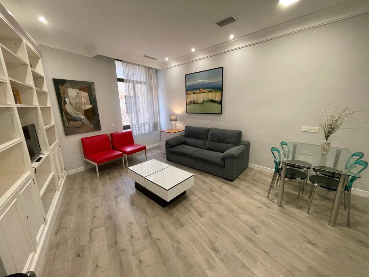 Brocense Centro 2 Habitaciones Salamanca Eksteriør billede